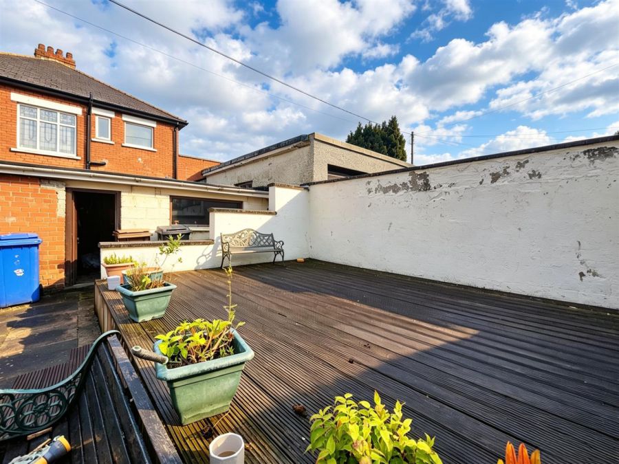 556 Crumlin Road