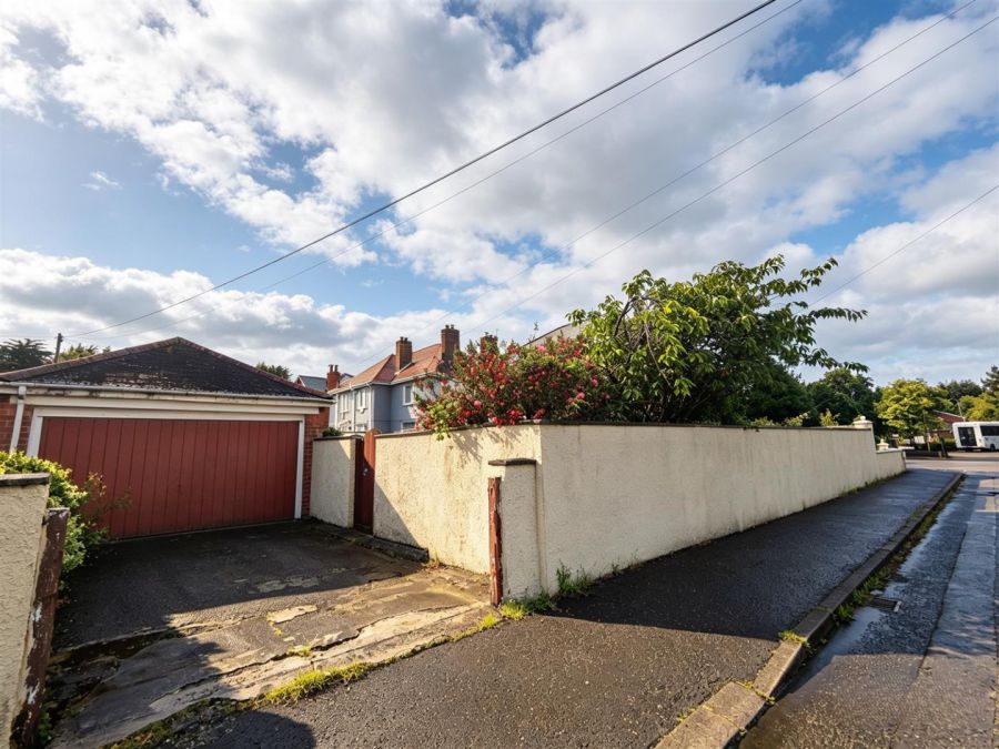 556 Crumlin Road