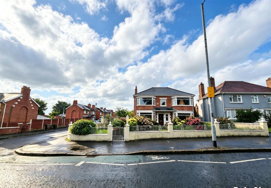 556 Crumlin Road