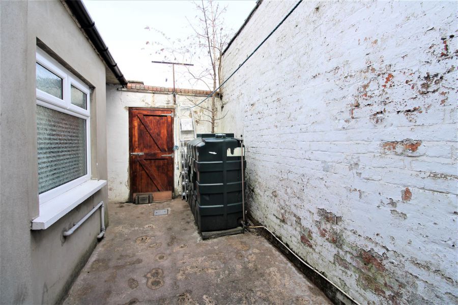 27 Woodvale Road