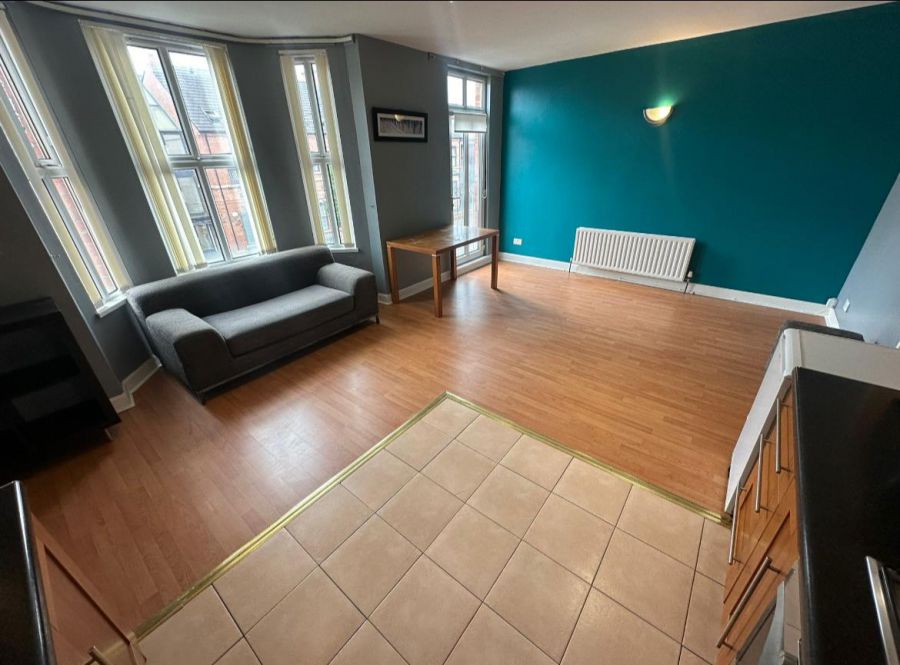 Flat 2, 10 Brookhill Avenue Flat 2, 10 Brookhill Avenue