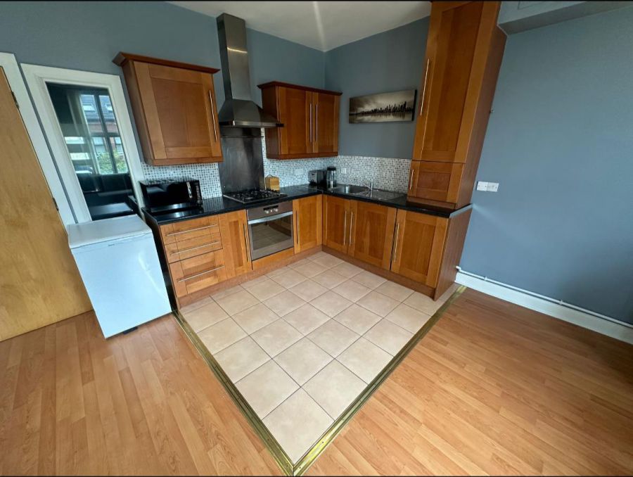 Flat 2, 10 Brookhill Avenue Flat 2, 10 Brookhill Avenue