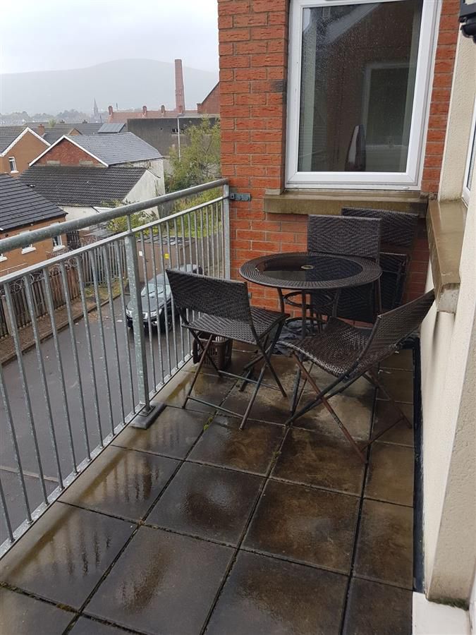 Apt 6, 254 Crumlin Road