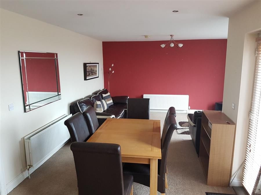 Apt 6, 254 Crumlin Road