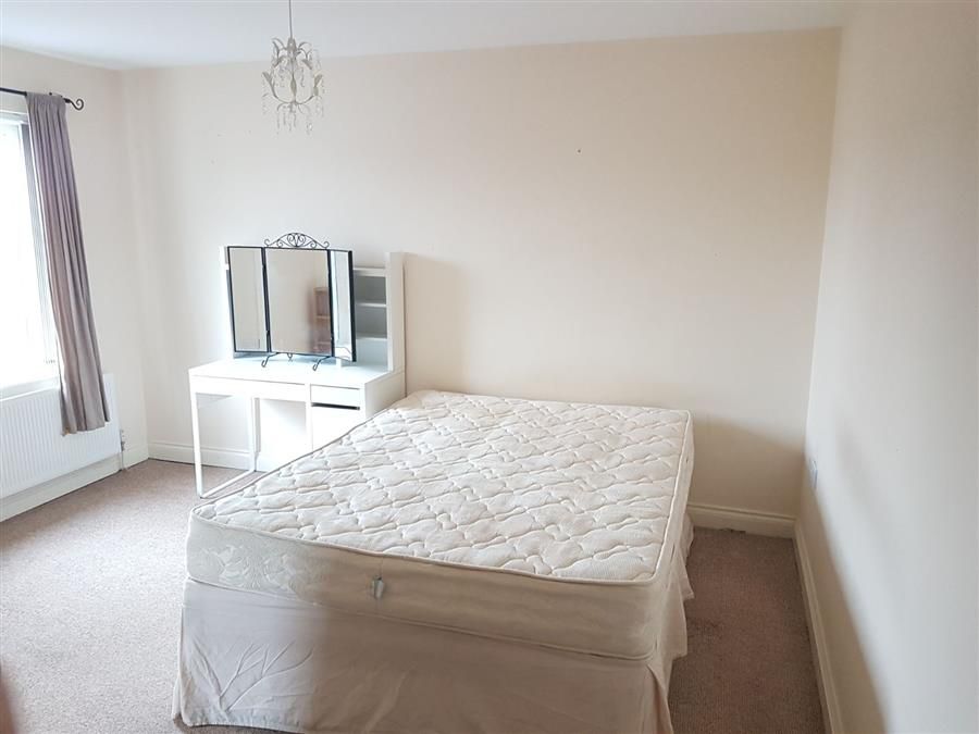 Apt 6, 254 Crumlin Road