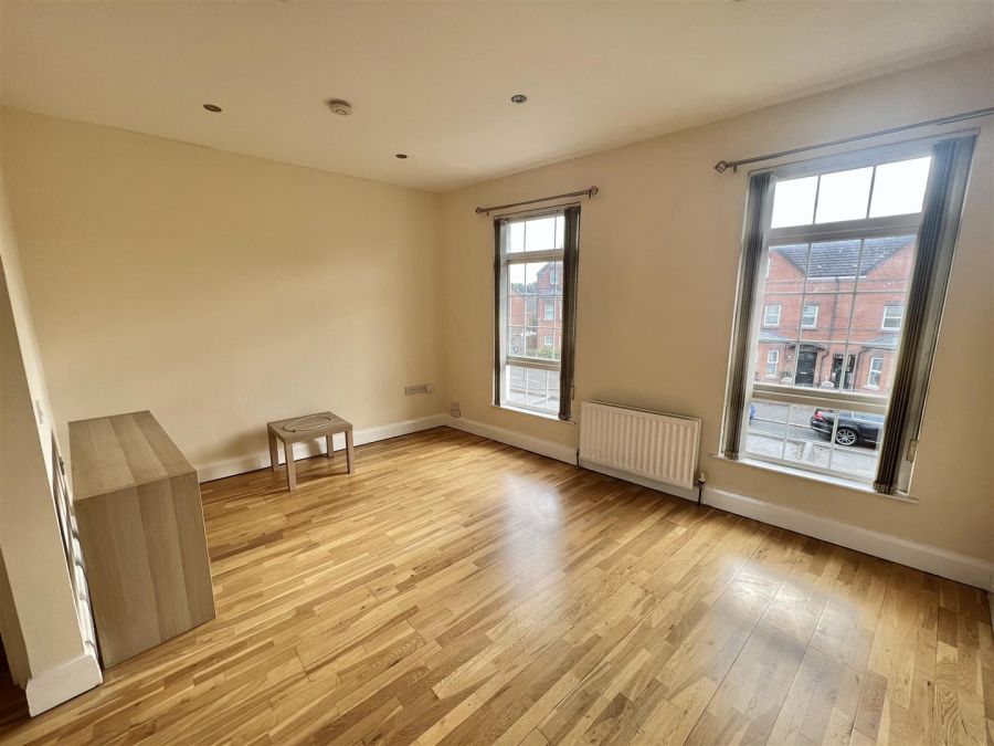 Apt 1, 106 York Road