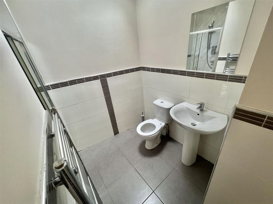 Apt 1, 106 York Road