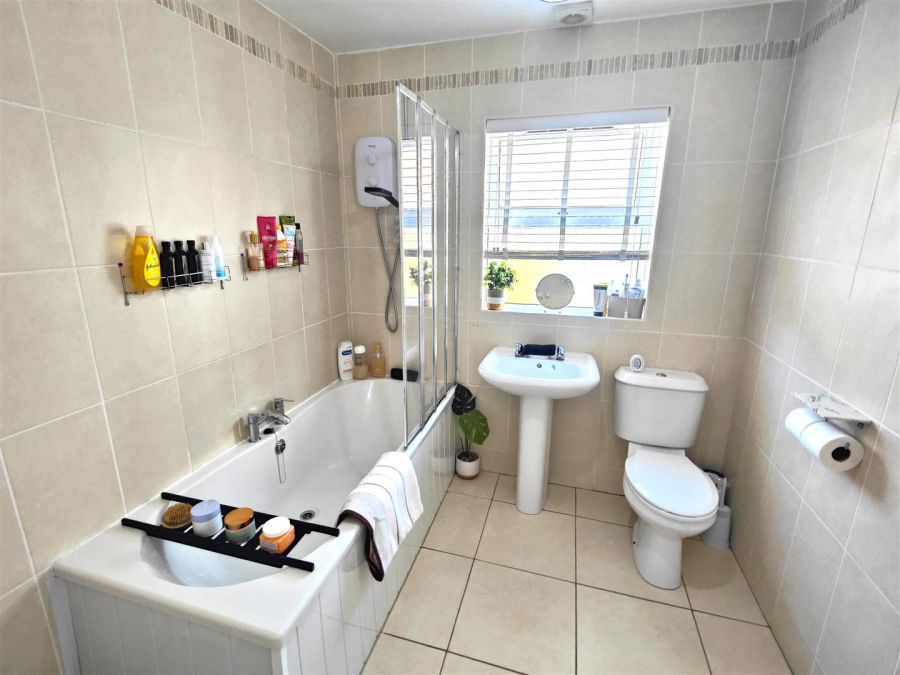 15 Wolfhill Manor
