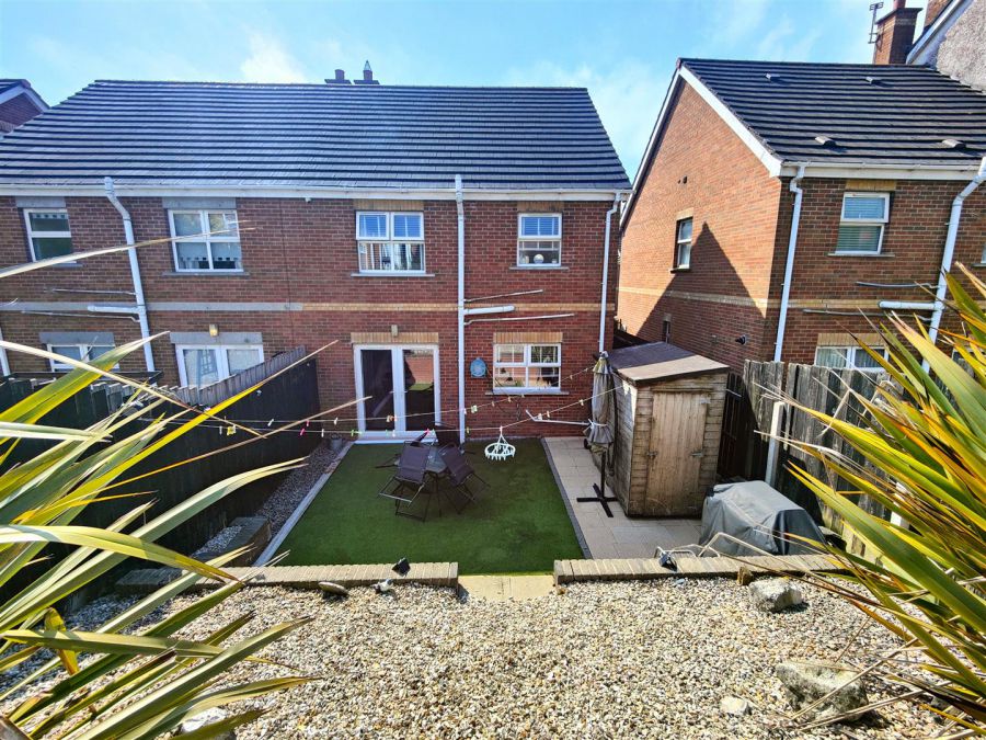 15 Wolfhill Manor