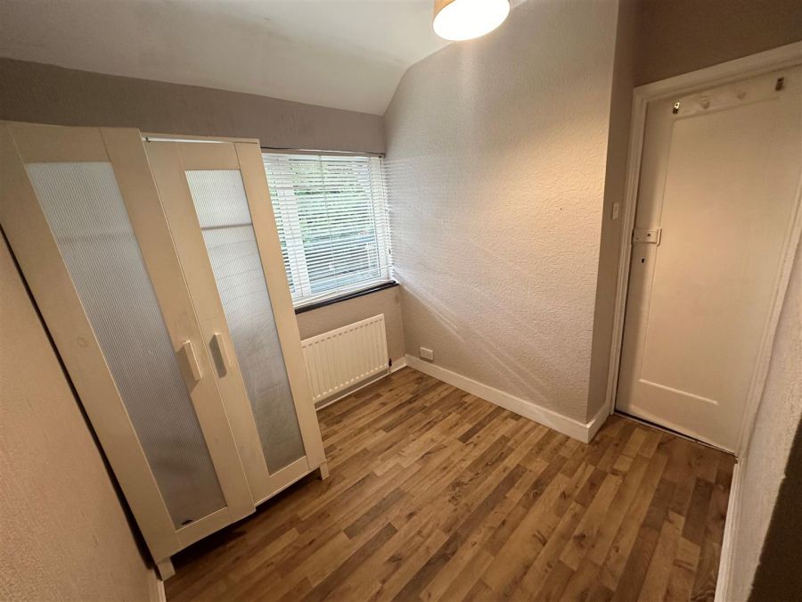 214 Joanmount Gardens