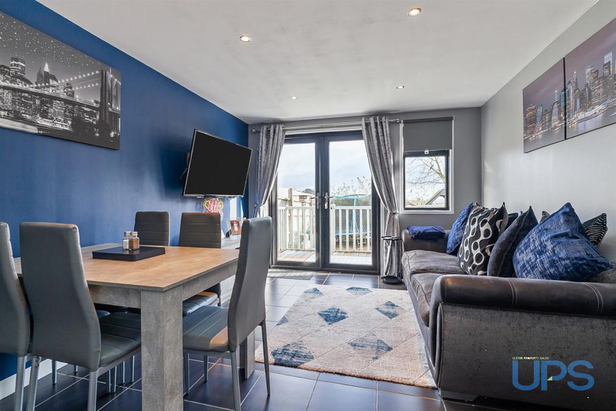 81 Joanmount Gardens