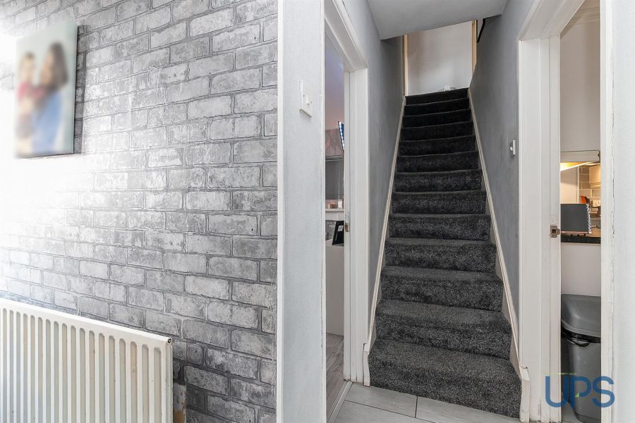 81 Joanmount Gardens