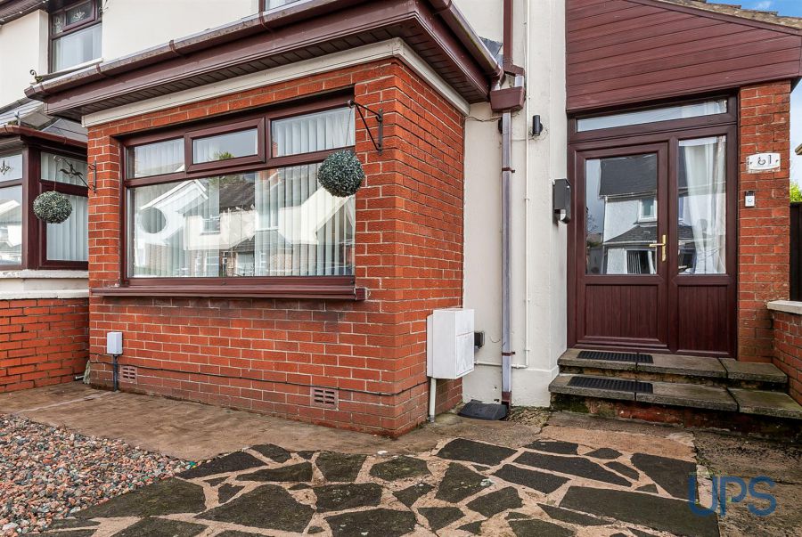 81 Joanmount Gardens