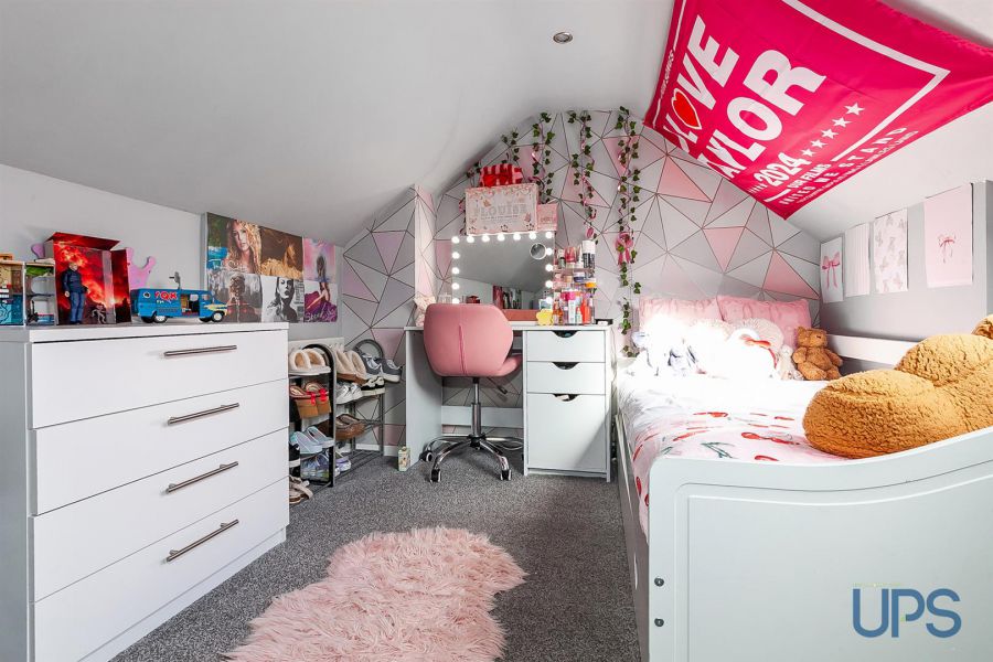 81 Joanmount Gardens