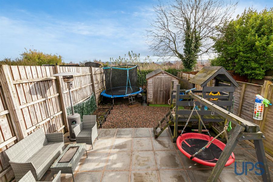 81 Joanmount Gardens