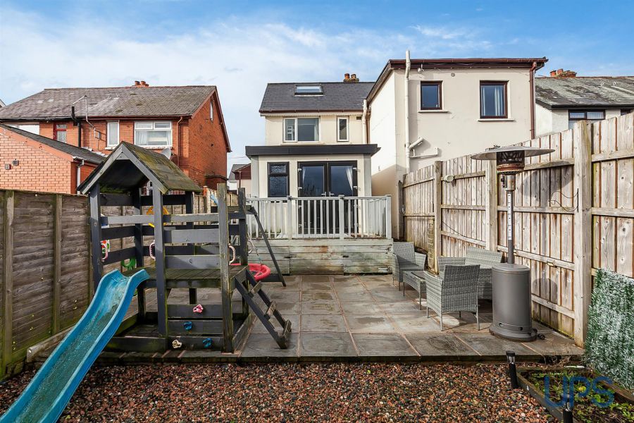 81 Joanmount Gardens