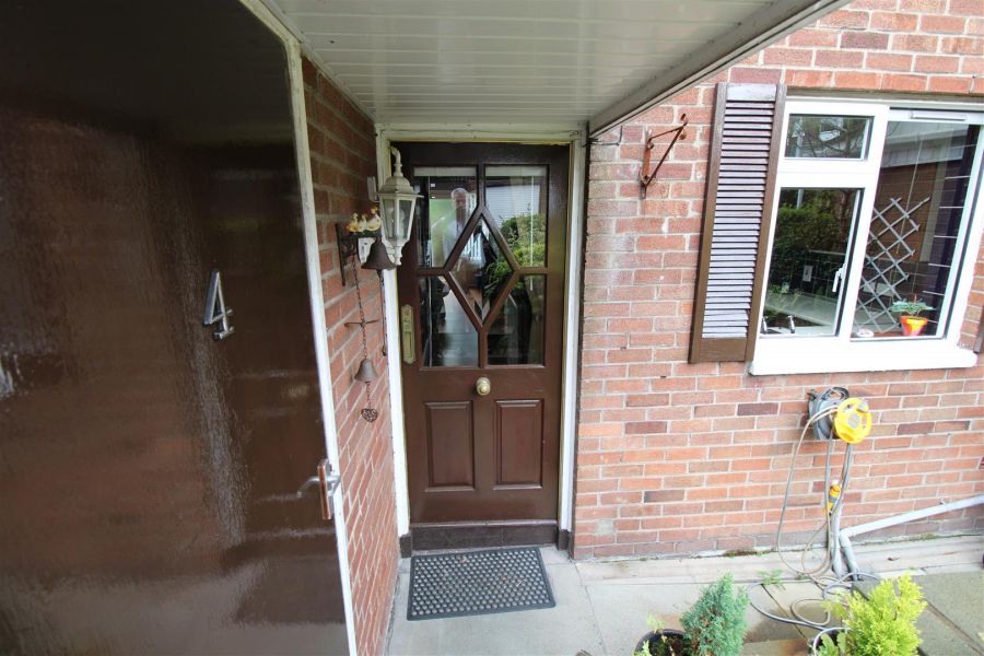 4 Sunningdale Green