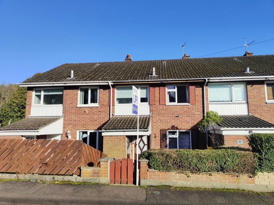 4 Sunningdale Green