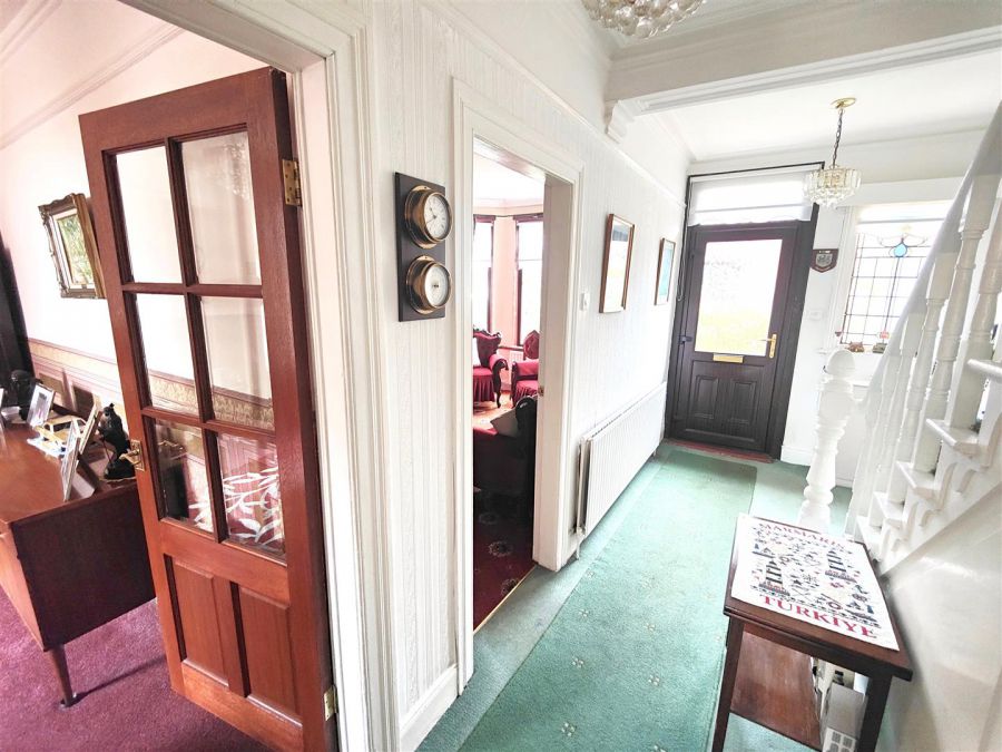 19 Wheatfield Gardens
