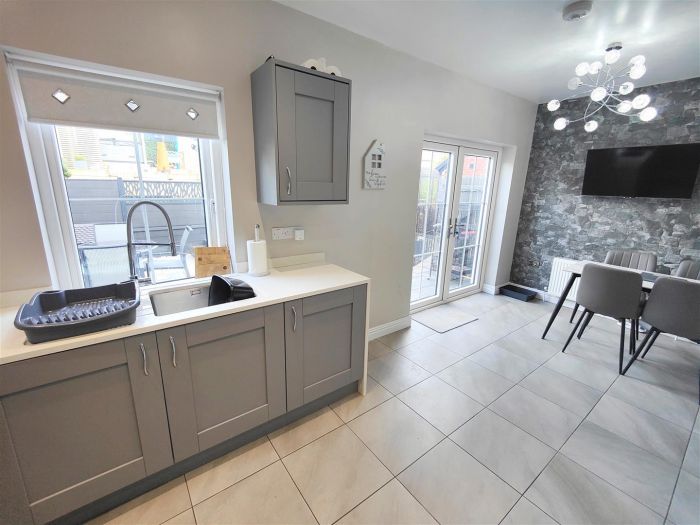 10 Mill Valley Way