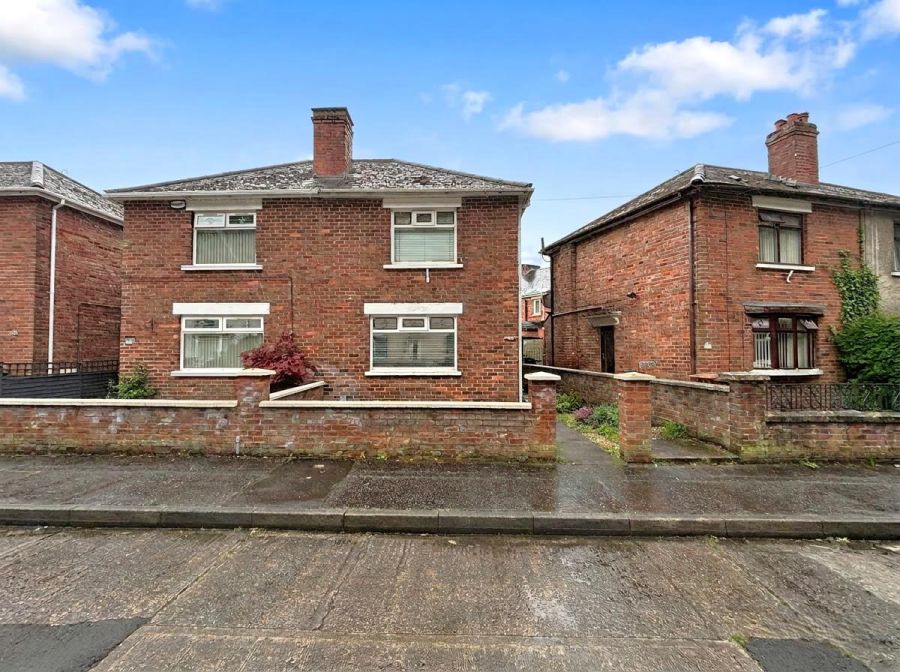 49 Fortwilliam Crescent