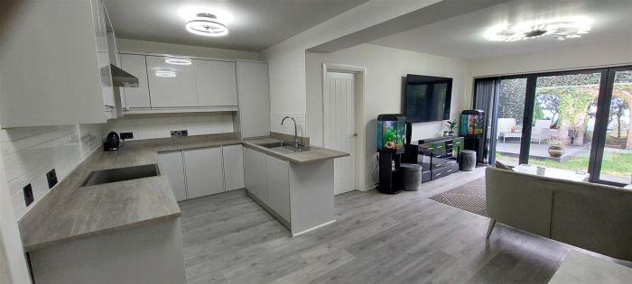 20 Deerpark Road 20 Deerpark Road