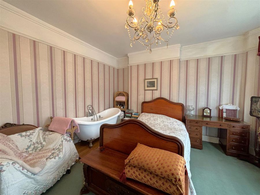 185 Cliftonville Road