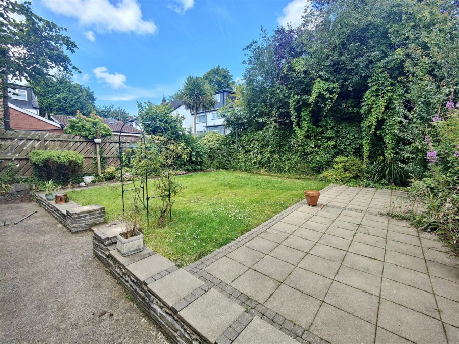10 Alexandra Gardens