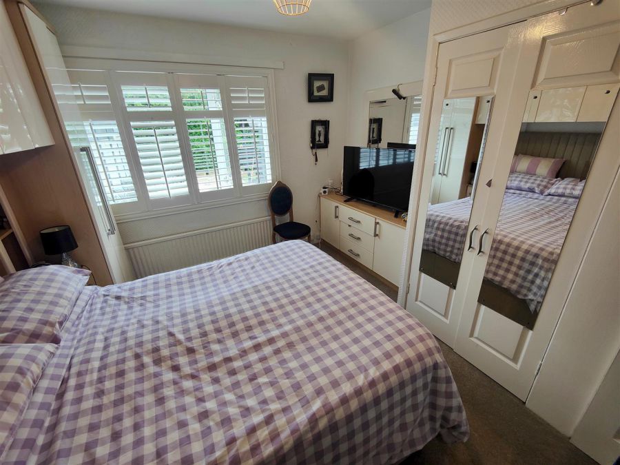 5 Brucevale Park