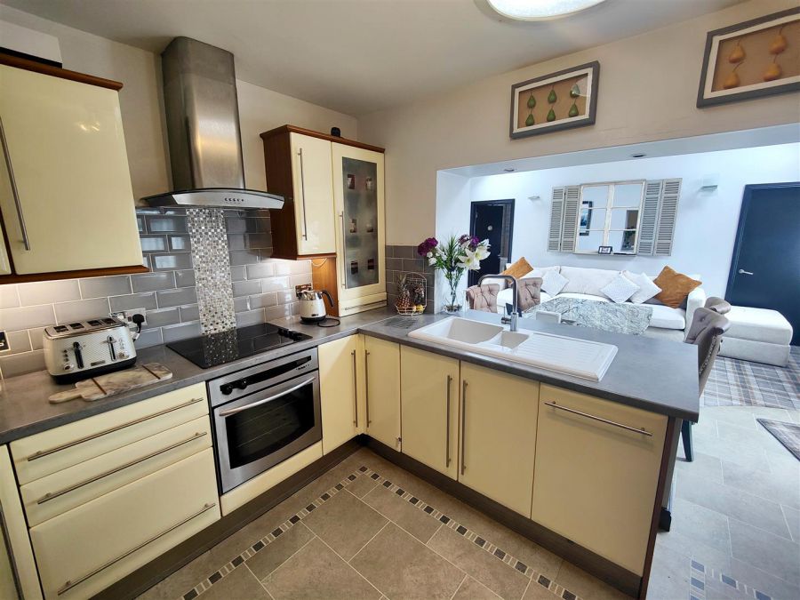 5 Brucevale Park