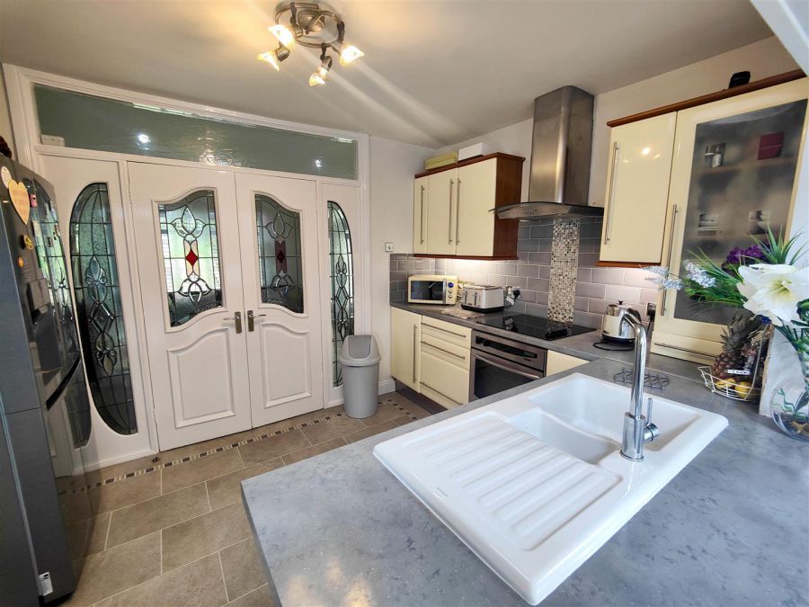 5 Brucevale Park