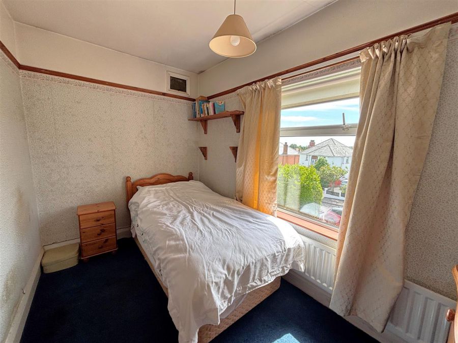 23 Cooldarragh Park