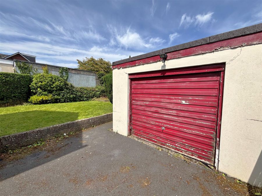23 Cooldarragh Park
