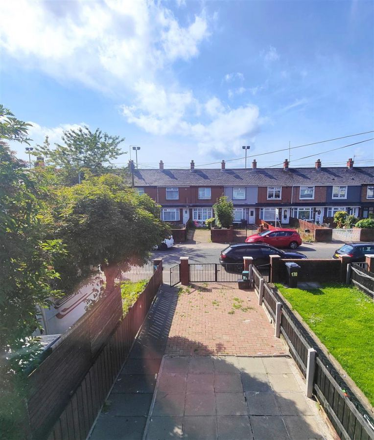 172 Brompton Park