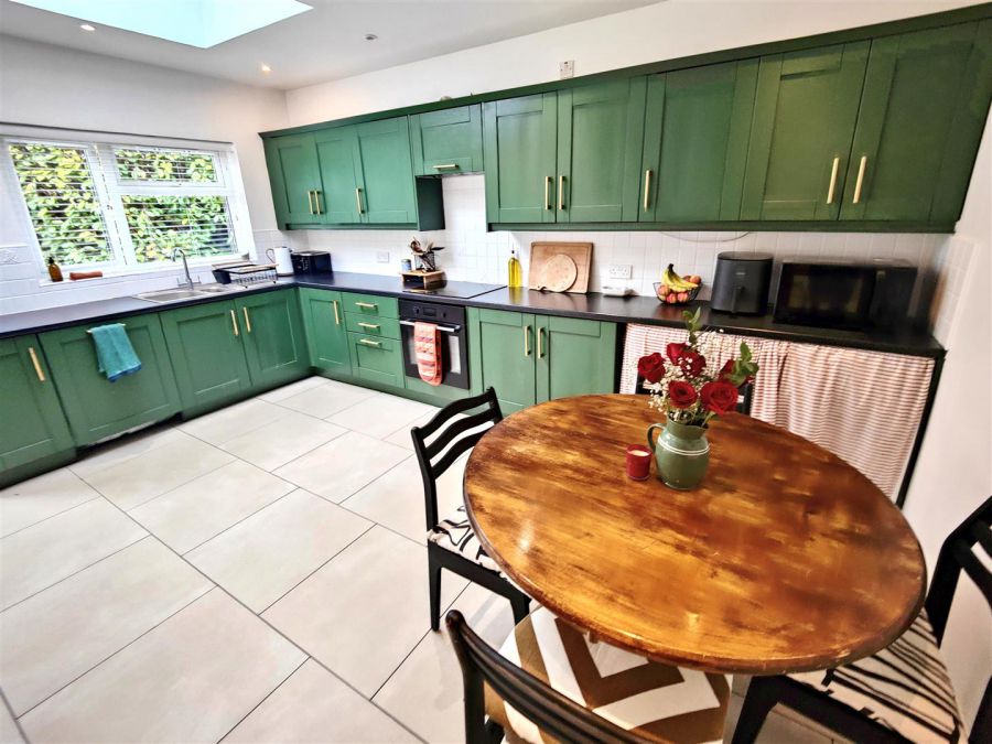 1 Alexandra Gardens