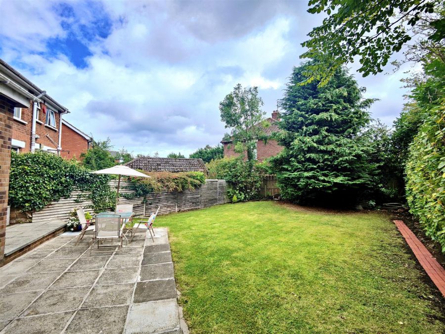 1 Alexandra Gardens