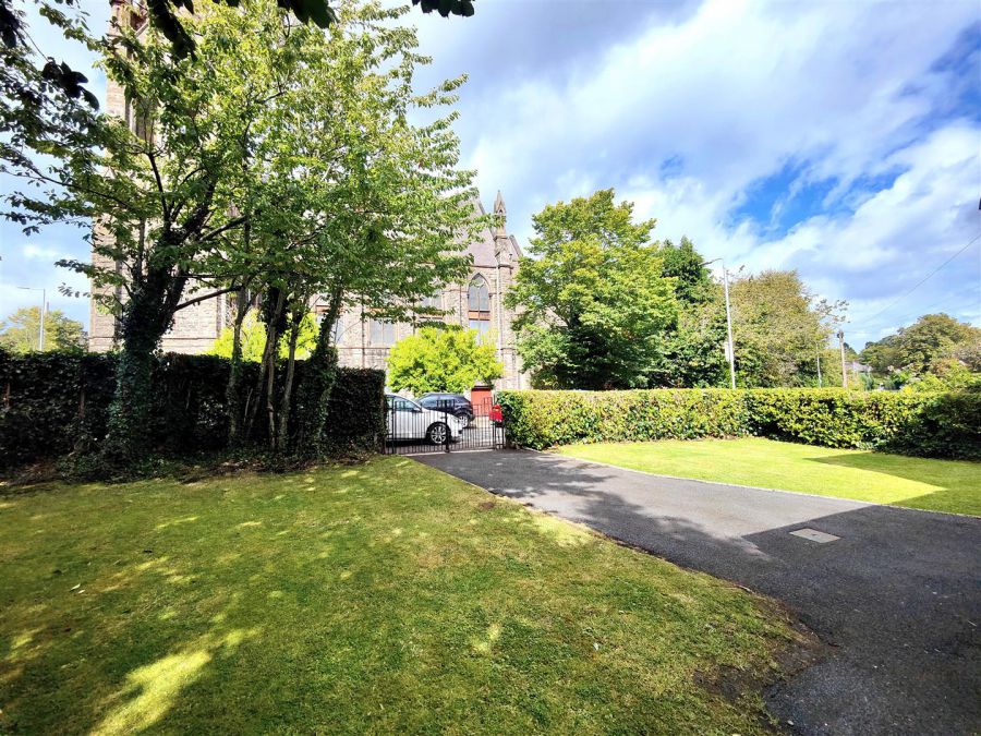 1 Alexandra Gardens