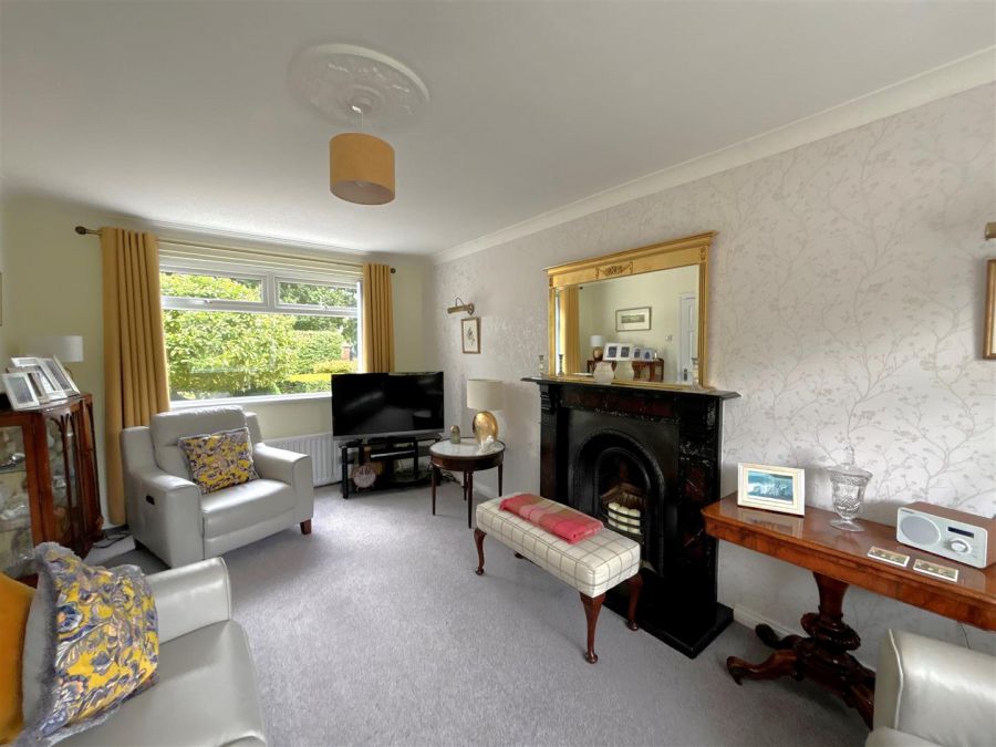 123 Fortwilliam Park