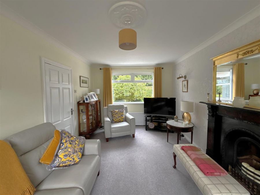 123 Fortwilliam Park