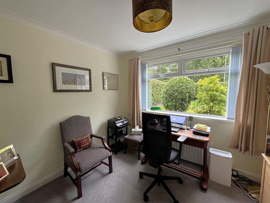 123 Fortwilliam Park