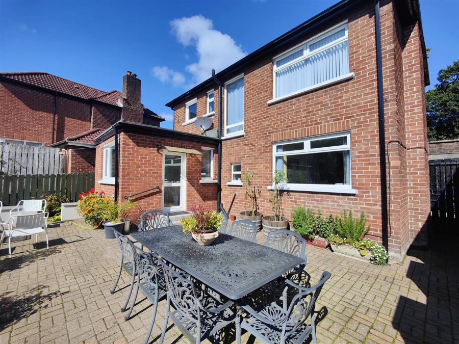 123 Fortwilliam Park