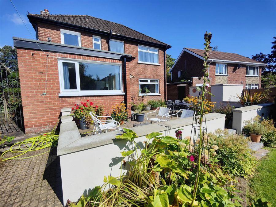 123 Fortwilliam Park