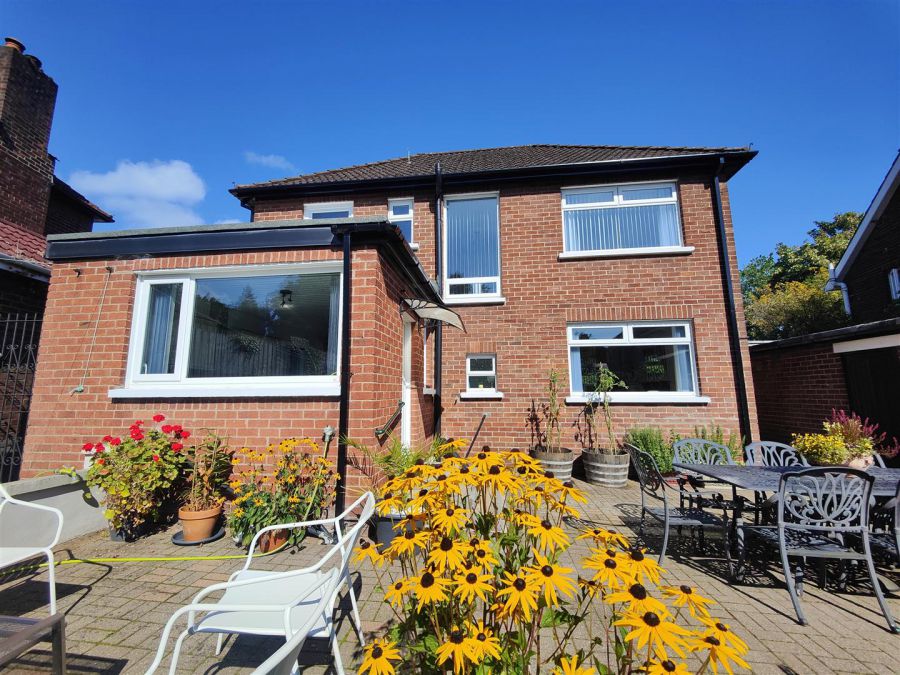 123 Fortwilliam Park