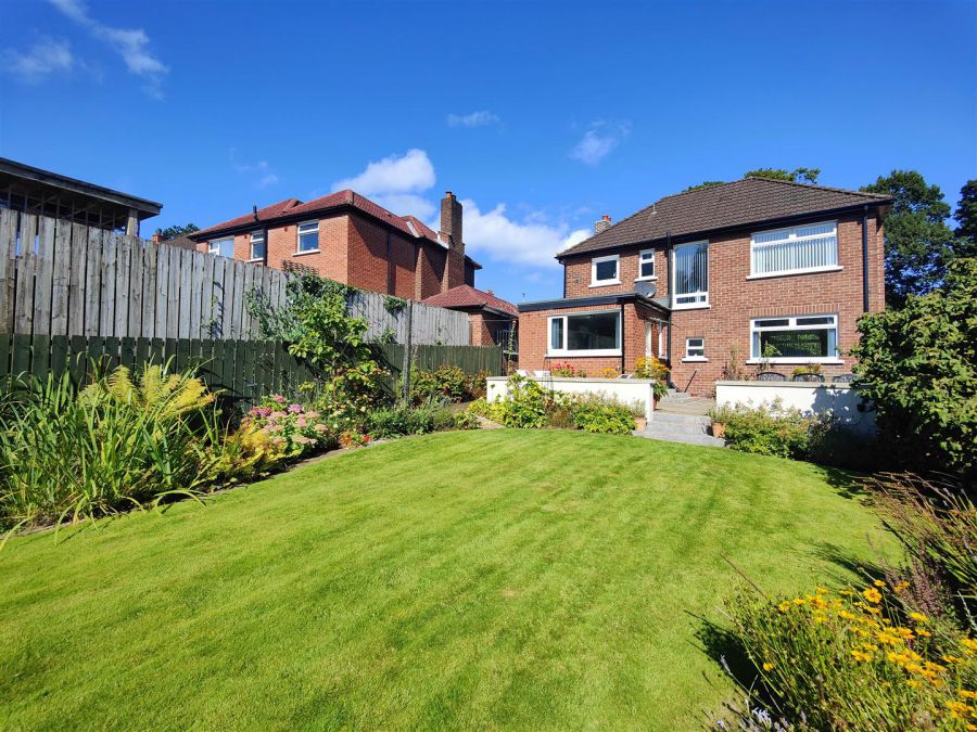 123 Fortwilliam Park