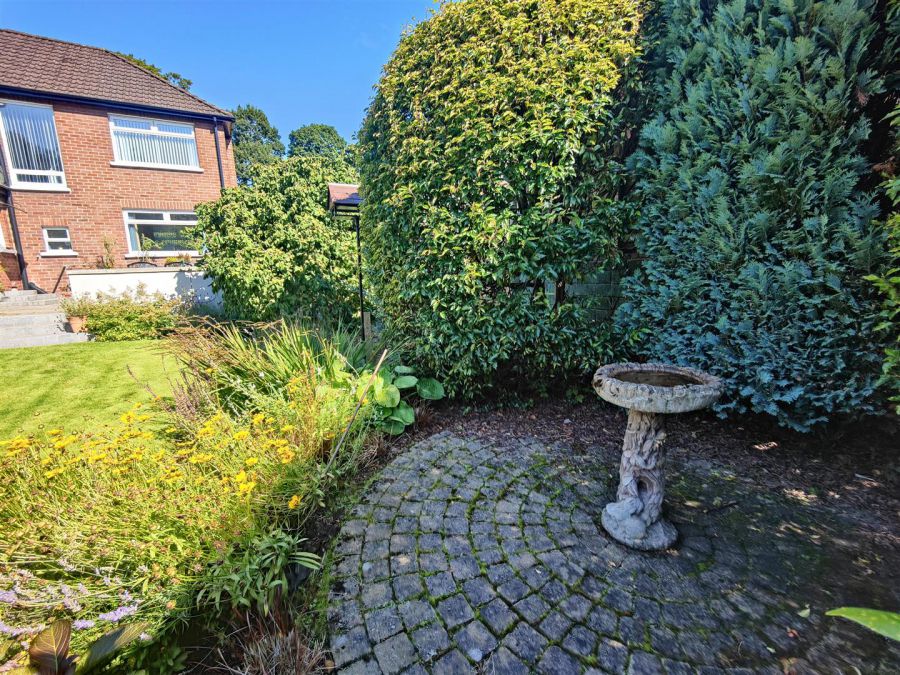 123 Fortwilliam Park