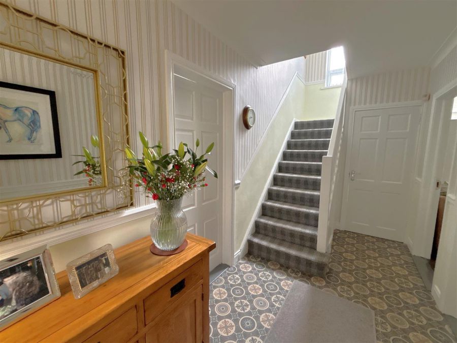 123 Fortwilliam Park