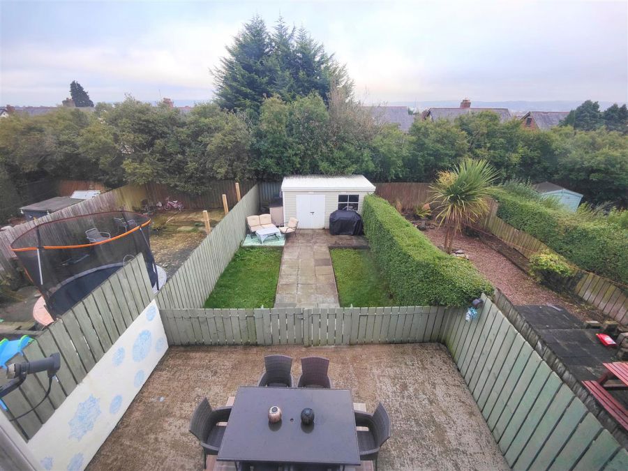87 Joanmount Park