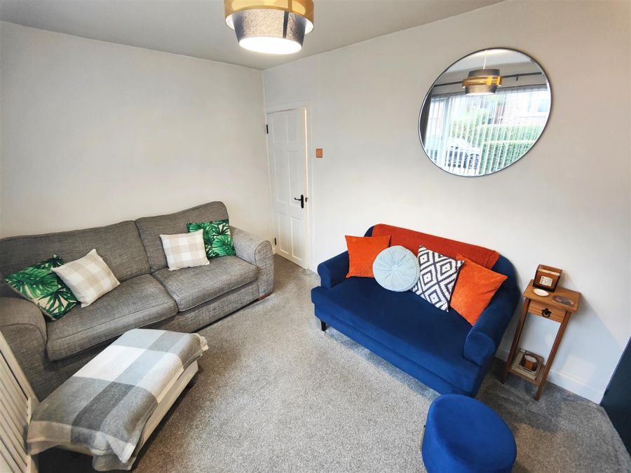87 Joanmount Park
