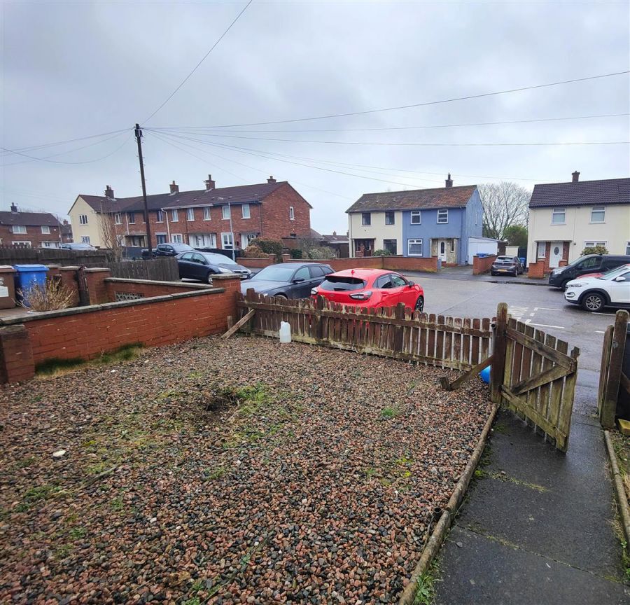 11 Waveney Grove