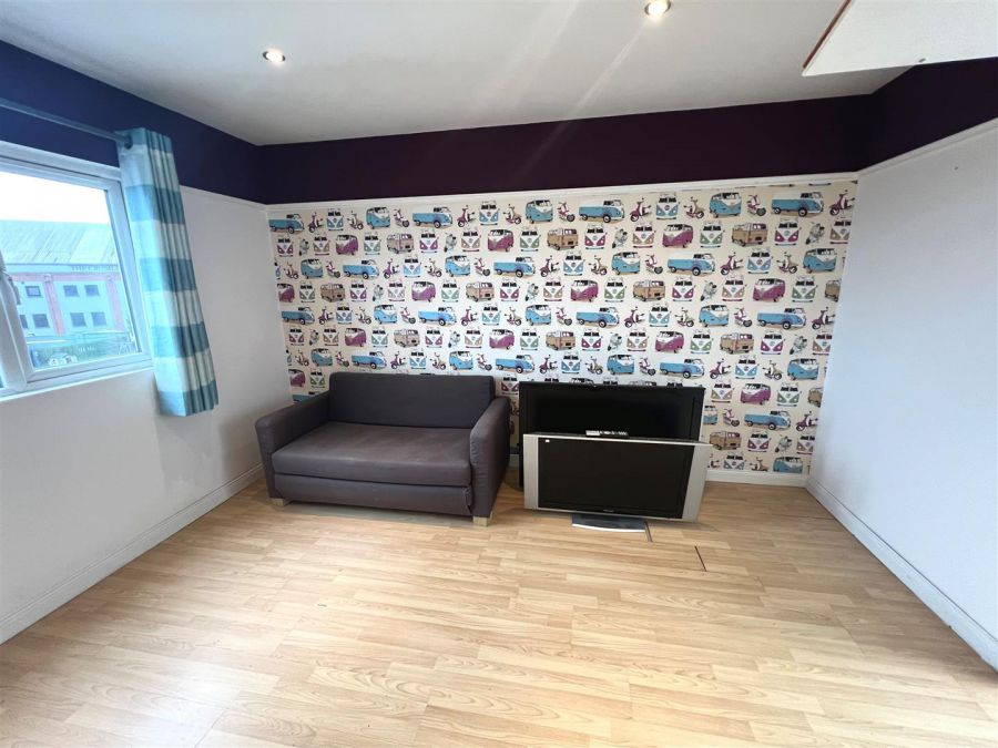 20 Ladbrook Drive